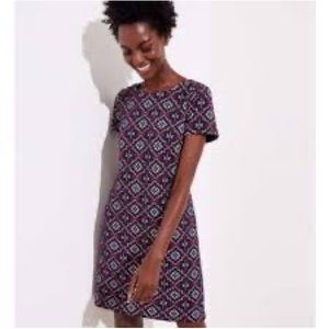 Loft Burgundy+Navy Jacquard Shift Dress In Size 10
